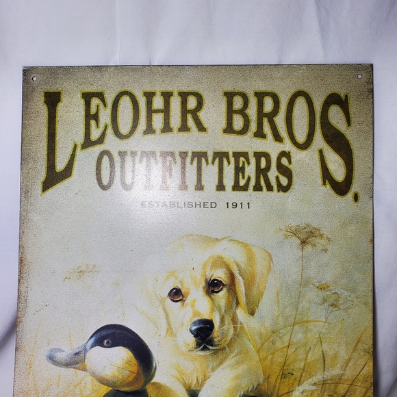 Leohr Bros Outfitters Vtg 1995 Retreiver Puppy Duck Distressed Metal Retro Sign - Picture 2 of 7